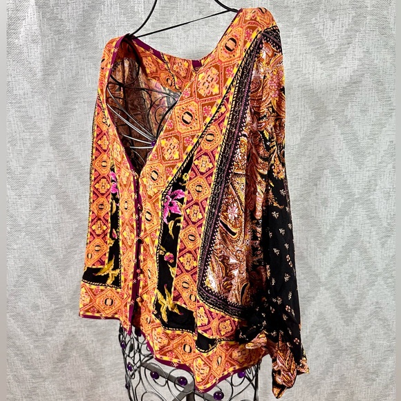 NWT Free People Catch me if you can floral boho v neck blouse size M - Picture 9 of 12